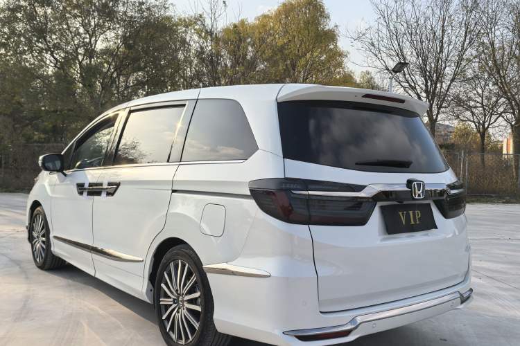 Used Honda Elysion 2022 2.0L eHEV Prestige Edition
