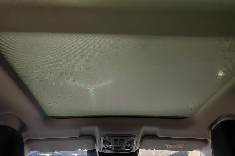 Used Wey VV6 2018 2.0T Two-Wheel Drive Flagship Version China V Standard
