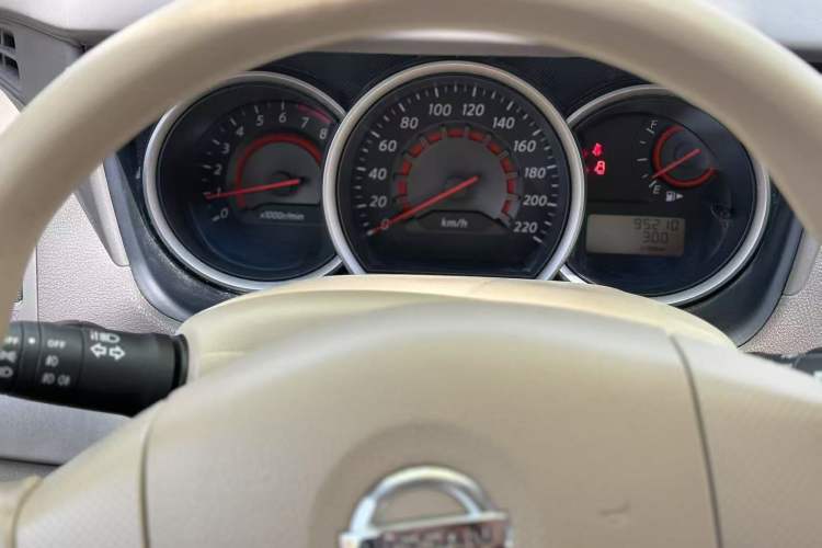 Used Nissan Sylphy 2012 Classic 1.6XE Manual Comfort Edition