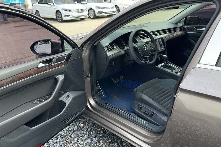 Used Volkswagen Magotan 2018 380TSI DSG Luxury Model
