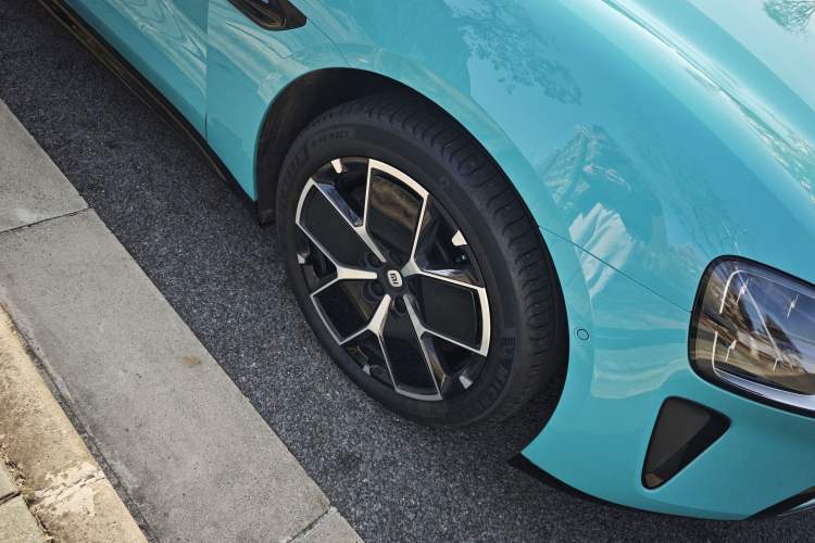 Used  SU7 2024 Rear-Drive Ultra-Long Range Advanced Pro-Level Intelligent Driving Version
