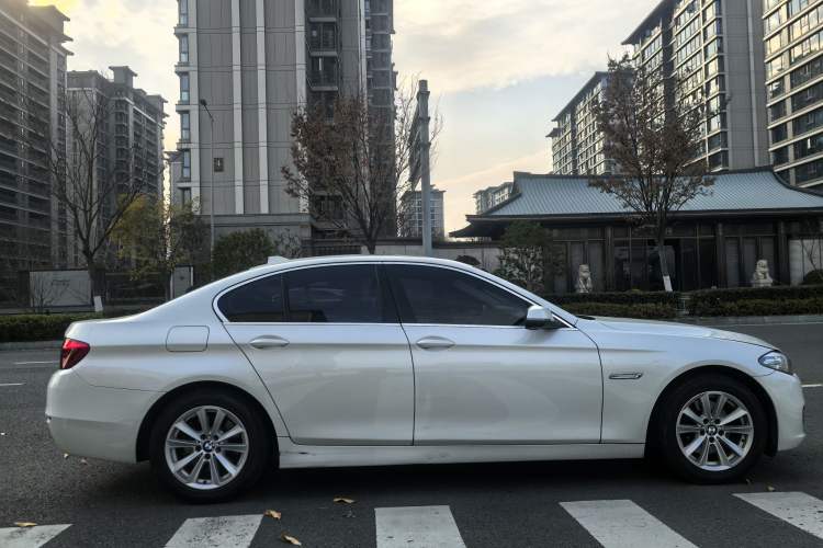 Used BMW 5 Series (Import) 2015 520i Elegant Edition
