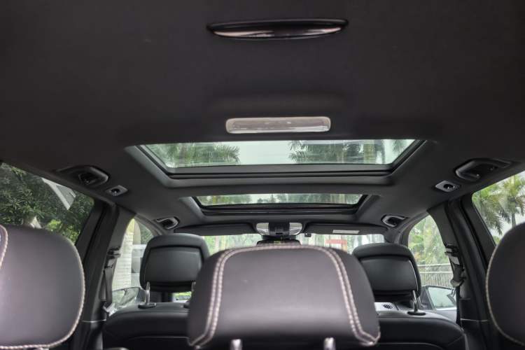 Used Mercedes-Benz GLK-Class 2015 GLK 260 4MATIC Fashion Edition Ultimate Version
