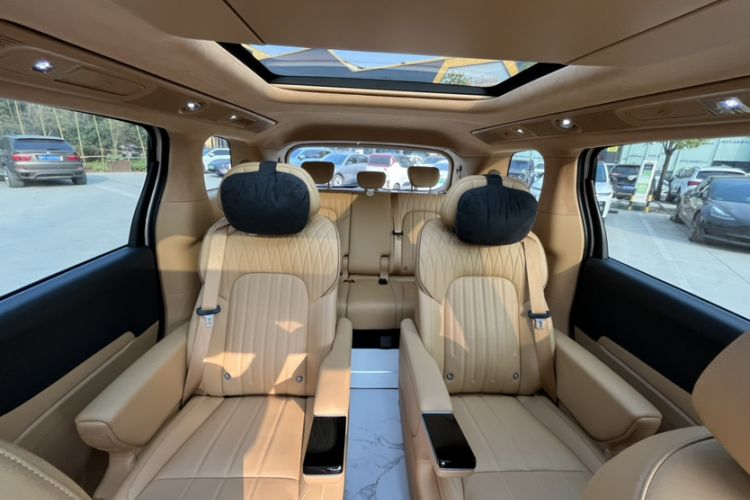 Used VOYAH Dream 2025 PHEV Four-Wheel-Drive Flagship Version – Qiankun Edition
