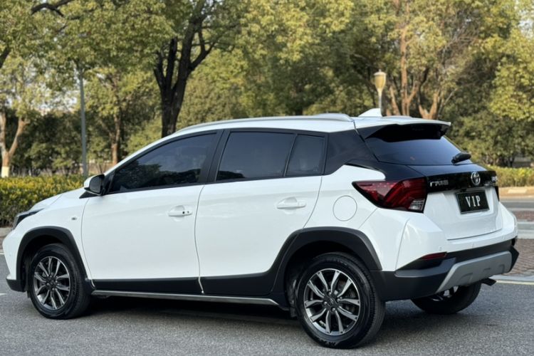 Used Toyota YARiS L 2022 X-Trail 1.5L CVT Luxury PLUS Edition
