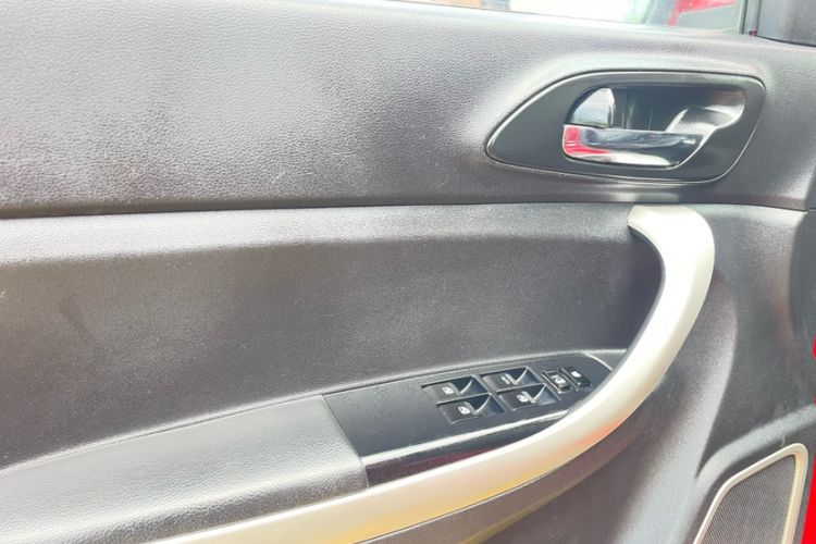 Used Changan CS35 2014 1.6L Automatic Luxury Model China IV Standard