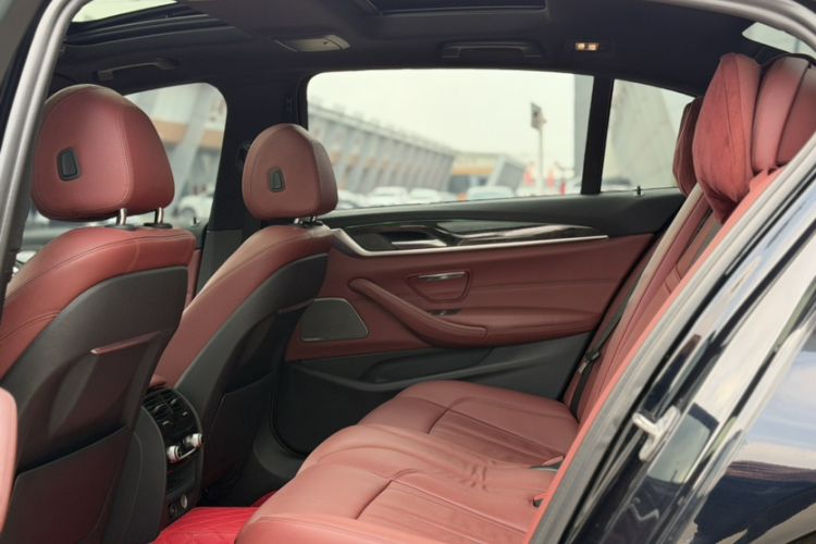 Used BMW 5 Series 2019 530Li Luxury Edition M Sport Package