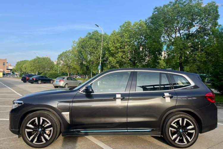 Used BMW iX3 2021 Leading Model
