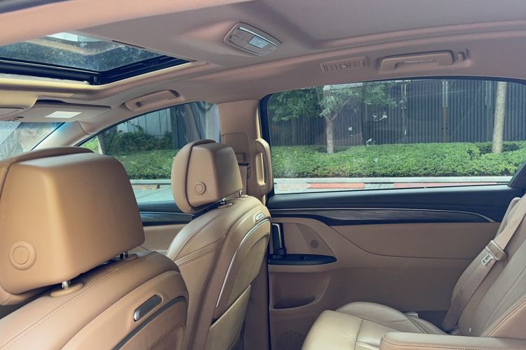 Used Buick GL8 2021 ES Land Cruiser 653T Luxury Edition
