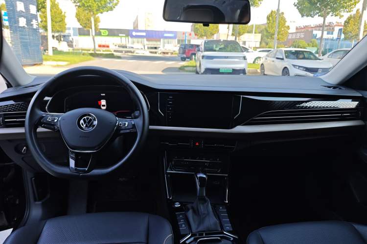 Used Volkswagen Passat 2021 330TSI Luxury Edition
