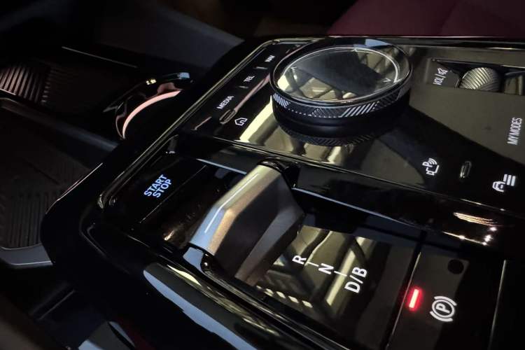 Used BMW i5 2024 eDrive 35L Luxury Package
