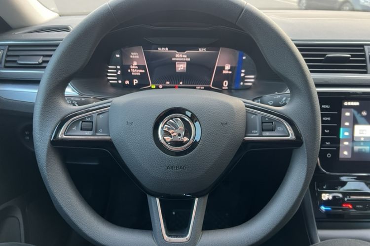 Used Skoda Superb 2023 Facelifted TSI280 DSG Luxury Edition
