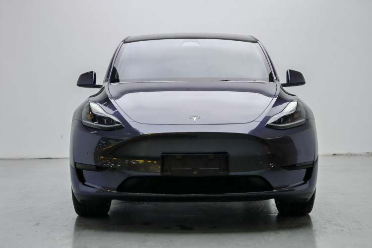 Used Tesla Model Y 2023 Rear-Wheel-Drive Version
