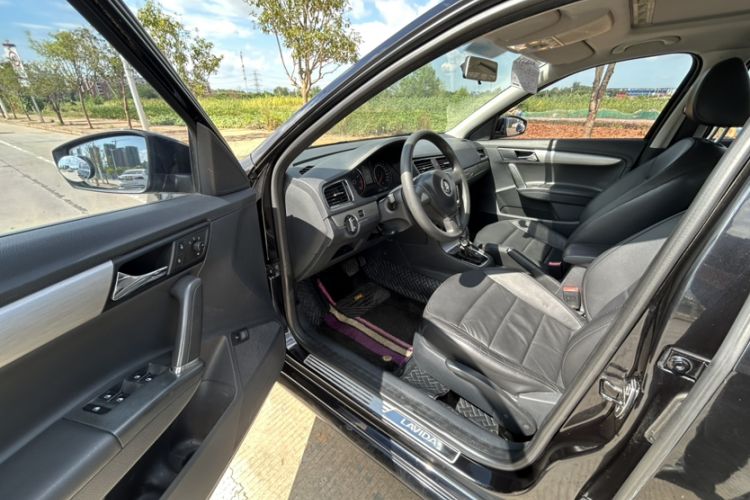 Used Volkswagen Lavida 2013 1.4TSI DSG Comfort Edition
