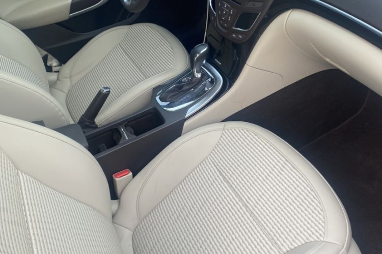 Used Buick Regal 2015 2.0L Leading Fashion Edition
