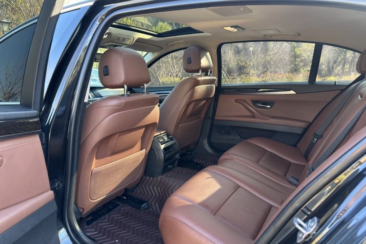 Used BMW 5 Series 2014 525Li Leading Model
