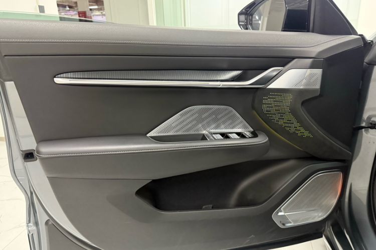 Used Zeekr 001 2022 Ultra-Long Range Single-Motor WE Version
