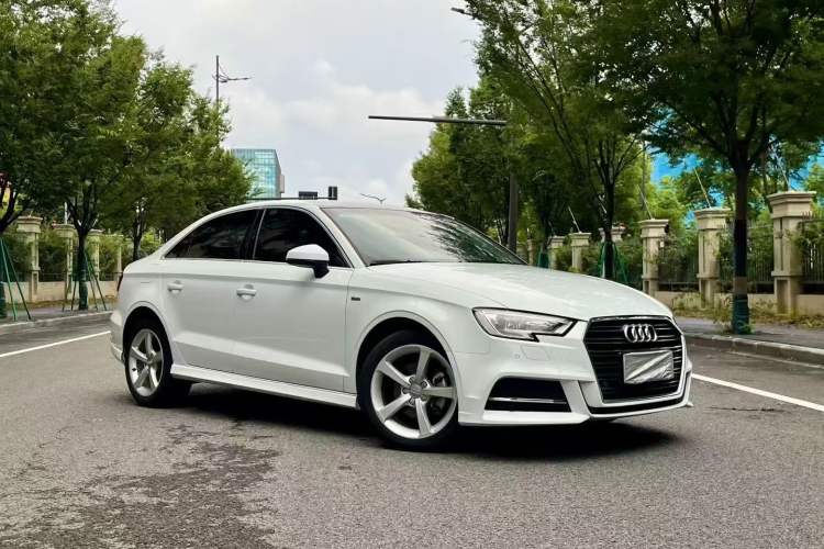 Used Audi A3 2017 Limousine 35 TFSI Fashion Model
