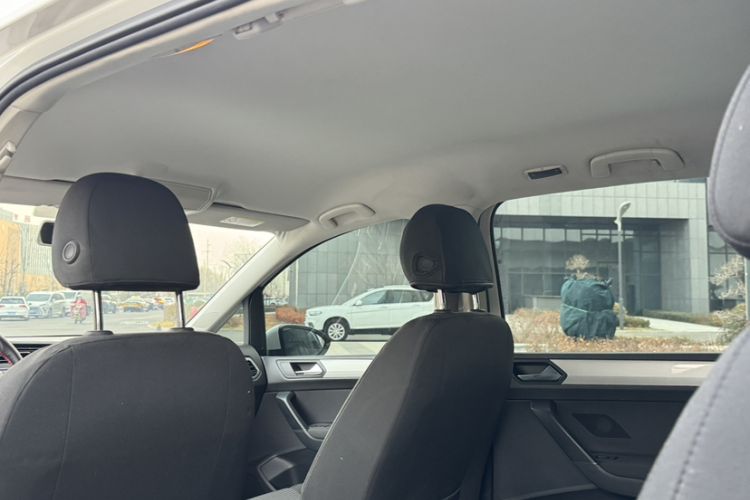 Used Volkswagen Touran 2016 Volkswagen Touran L 280TSI Manual Trend Edition