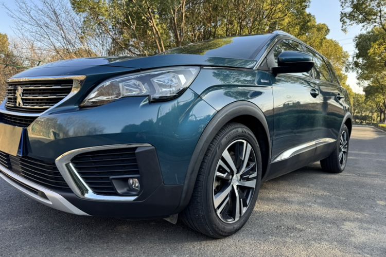 Used Peugeot 5008 2017 380THP 7-Seater Elite Edition