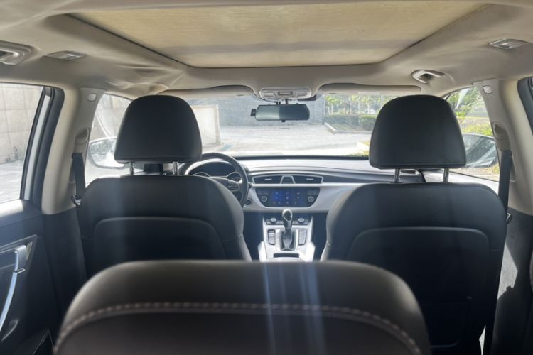 Used Geely Auto Emgrand X7 Sport 2016 1.8TD Automatic ZhiShang Model
