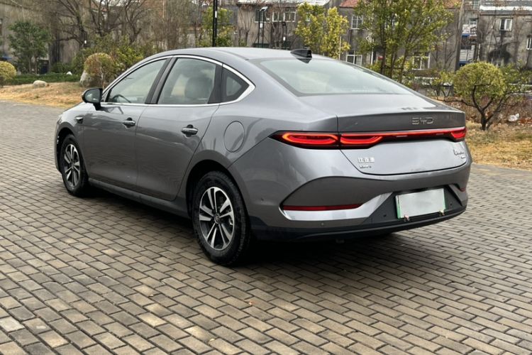 Used BYD Qin PLUS 2025 DM-i Smart Drive 55KM Beyond Model
