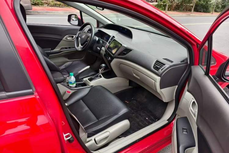 Used Honda Civic 2012 1.8L automatic comfort version
