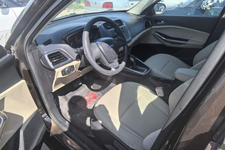 Used Ford Escort 2015 1.5L Automatic Comfort Model
