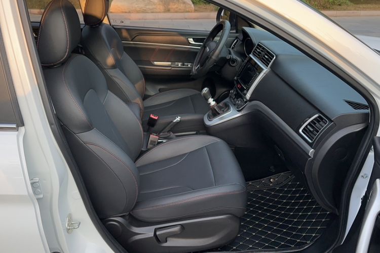 Used Haval M6 2019 1.5T Manual Two-Wheel Drive Elite Version China VI Standard
