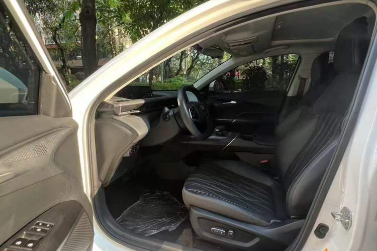 Used  A05 2024 Truly Delicious Version 70" Beyond-Grade Edition
