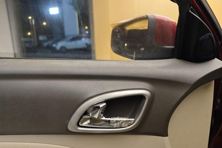 Used Baojun 630 2014 1.5L automatic comfort version
