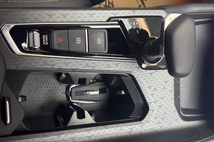 Used Geely Auto Preface 2023 1.5TD Fuyao Version
