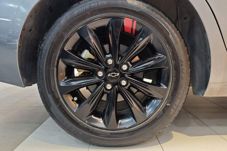 Used Chevrolet Monza 2022 Light Hybrid Redline 320T Dual-Clutch Thrilling Edition