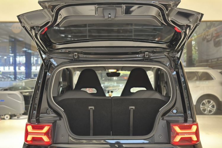 Used Wuling Hongguang MINIEV 2022 GAMEBOY 300km Enthusiast Model with Lithium Iron Phosphate
