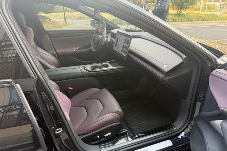 Used  SU7 2024 Four-Wheel Drive Ultra-Long Range Advanced Intelligent Driving Max Edition