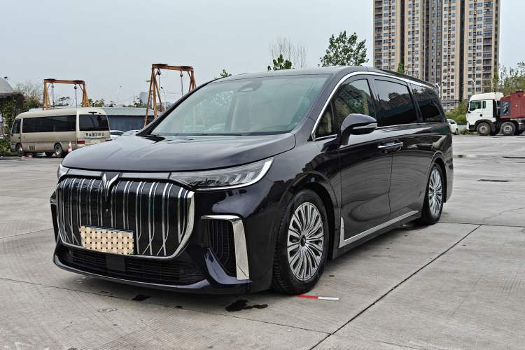 Used VOYAH Dream 2024 EV Long-Range Flagship Edition
