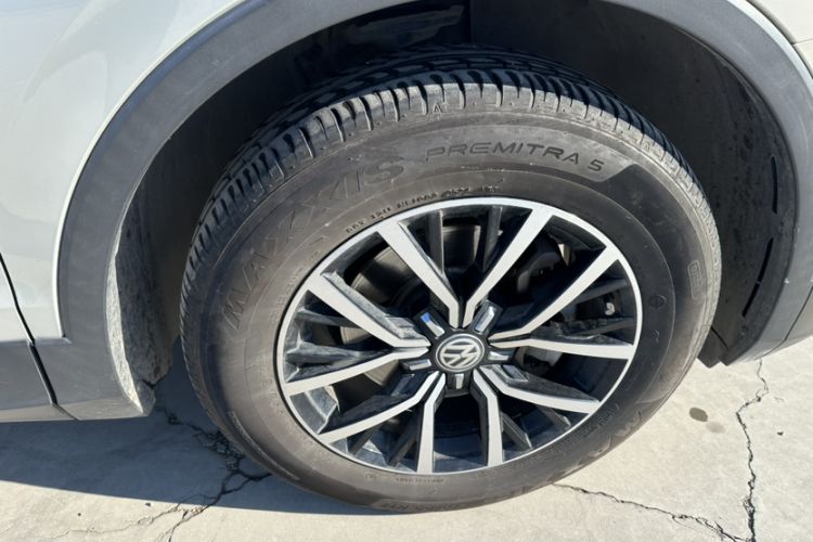 Used Volkswagen Tiguan L 2017 330TSI Automatic Two-Wheel Drive Luxury Edition
