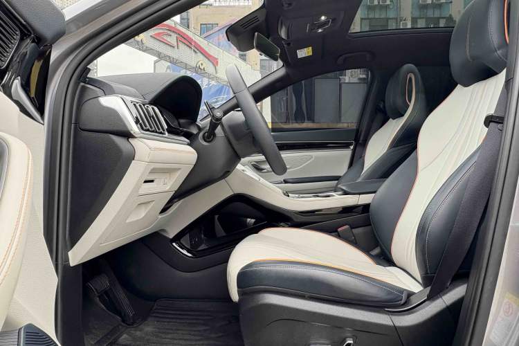 Used BYD Song PLUS New Energy 2024 HONOR Edition DM-i 110km Flagship Model
