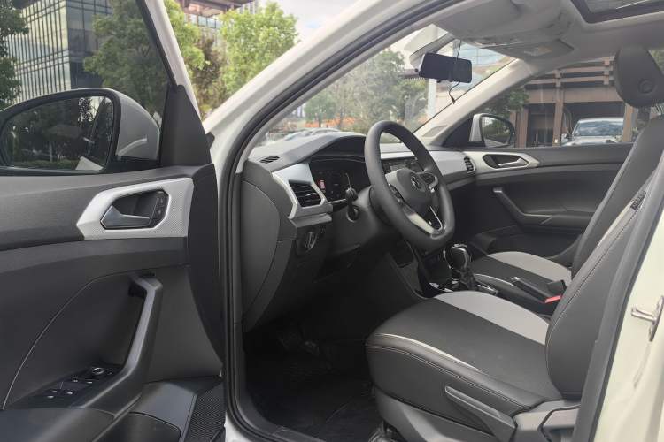 Used Volkswagen Tacqua 2023 200TSI DSG Joy-Connect Edition
