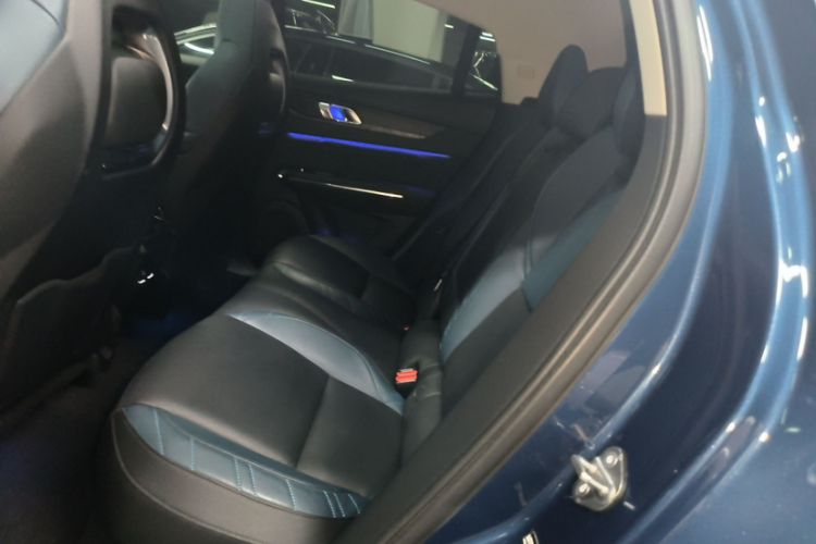 Used Lynk & Co 05 2020 2.0TD Two-Wheel Drive Shine Halo
