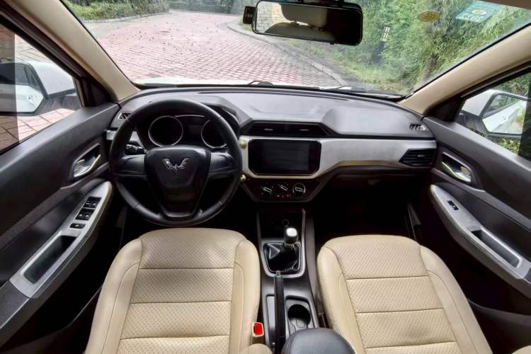 Used Wuling Hongguang 2018 1.5L S Comfort Model L2B