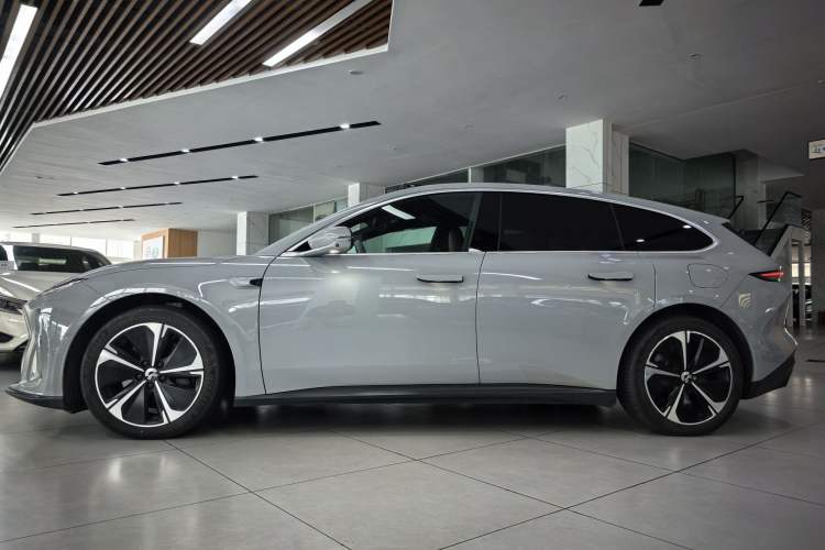 Used Nio ET5T 2023 75 kWh Touring
