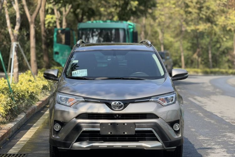 Used Toyota RAV4 2016 2.0L CVT Two-Wheel Drive Smart Edition China V Standard
