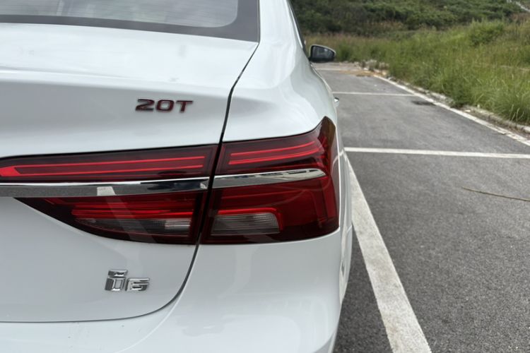 Used Roewe i6 2019 PLUS 20T TST 4G Connected Flagship Superb Edition
