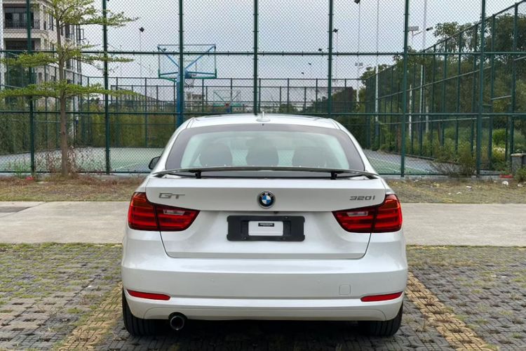 Used BMW 3 Series GT 2013 320i Leading Model

