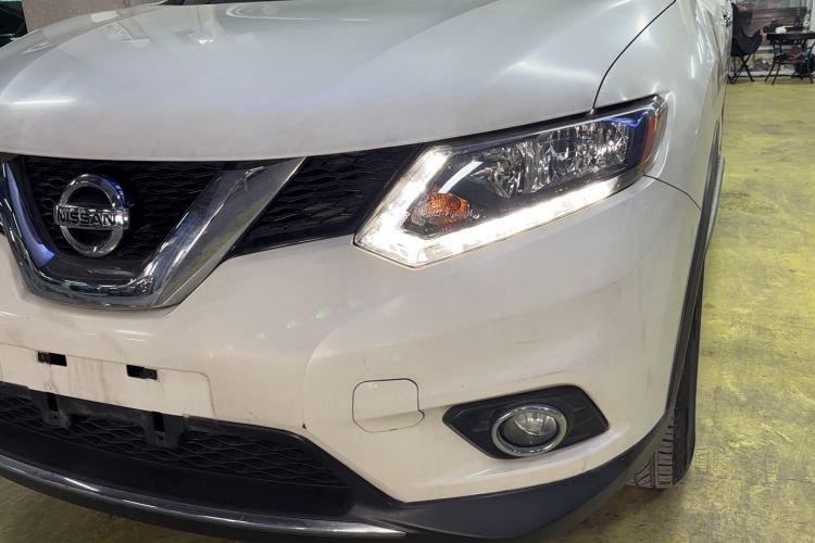 Used Nissan X-Trail 2014 2.5L CVT Leading Edition 4WD
