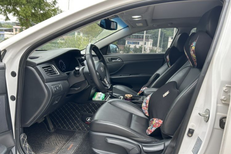 Used Hyundai Mistra 2014 1.8L Automatic Smart GLS
