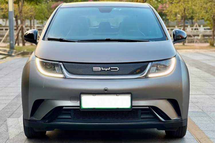 Used BYD Dolphin 2023 420 km Fashion Edition
