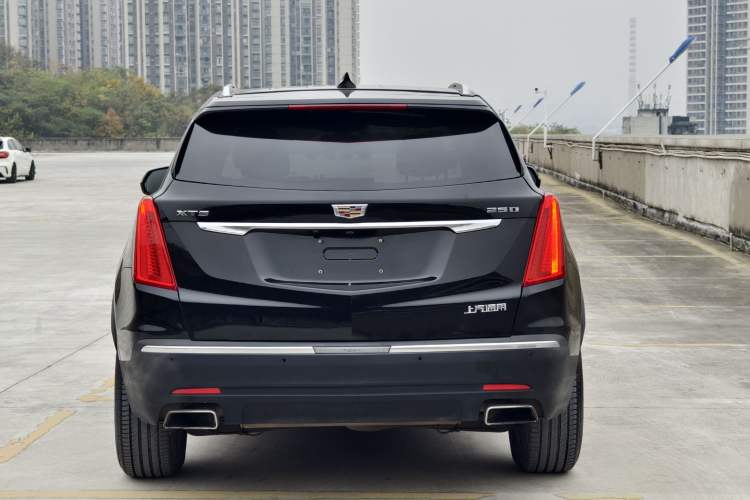 Used Cadillac XT5 2018 25T Luxury Model