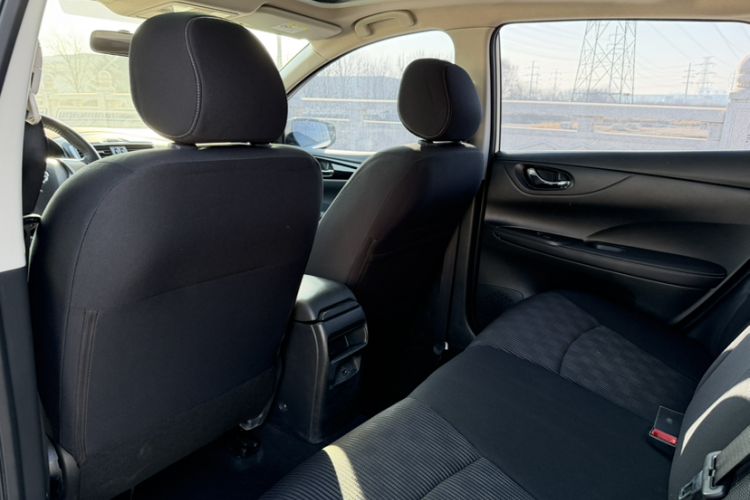 Used Nissan Tiida 2021 1.6L CVT Cool Edition
